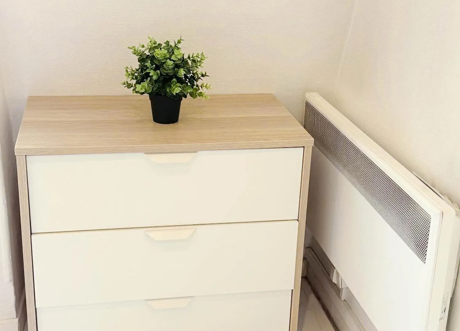 Modern Studio Near Place De La Bastille Voltaire Paris